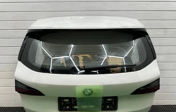 BMW 2 Active Tourer U06 Truck tailgate 8494363