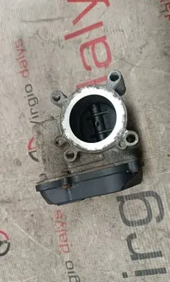 Volkswagen Polo V 6R Throttle valve 03D133062F 2506110049 A2C53367617