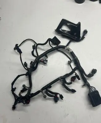 Dodge Challenger Other engine bay part 04593904AB F568000B 05148037AG