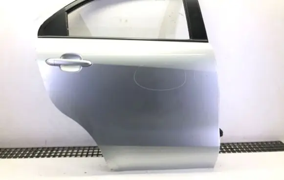 KIA Rio Rear door