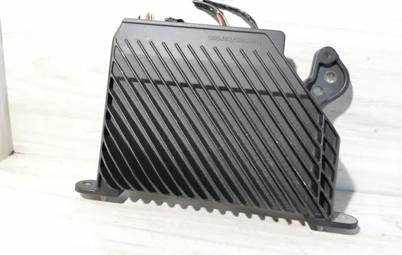 Volvo XC40 Sound amplifier 32359256