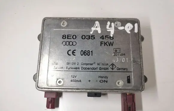 Audi A4 S4 B6 8E 8H Antenna control unit 8E0035456