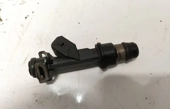 Opel Astra H Fuel injector 25343299