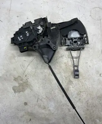 Volvo V50 Front door lock 30663576