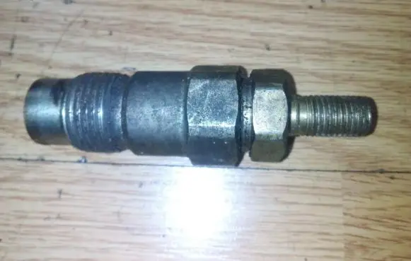 Nissan Almera Fuel injector 71a1361