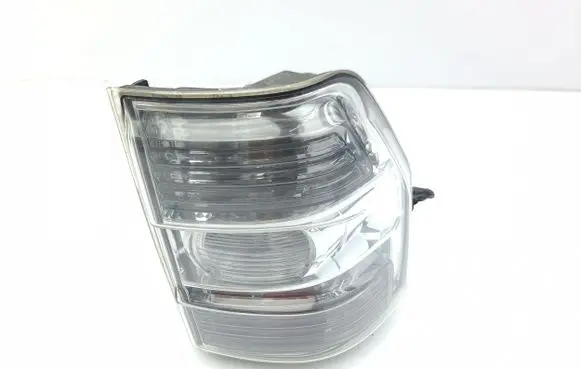 Mitsubishi Pajero Rear/tail lights