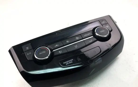 Nissan Qashqai+2 Climate control unit 275004EA1A