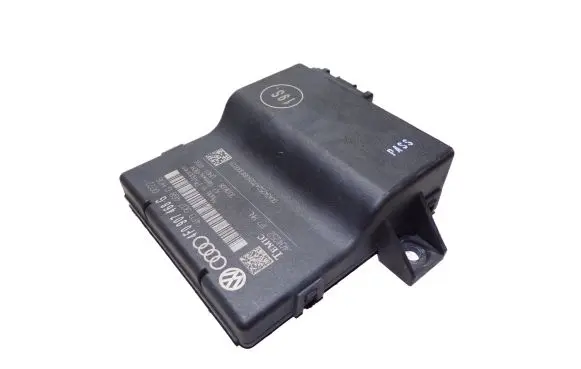 Audi A6 S6 C6 4F Gateway control module 4F0907468G