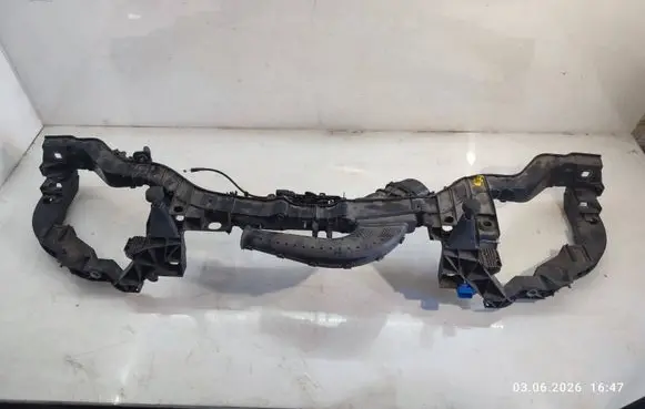 Ford Kuga II Radiator support slam panel
