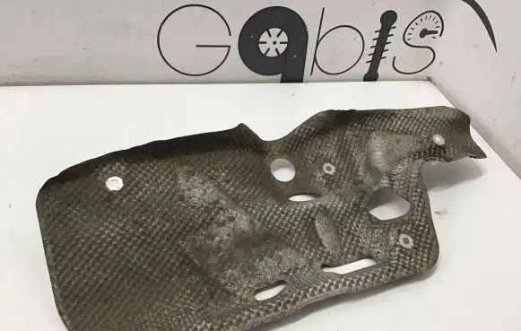 Volkswagen Touareg III Heat shield in engine bay 4M0094240