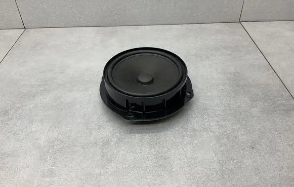 Skoda Octavia Mk3 (5E) Front door speaker 5E0035411J
