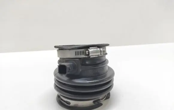 Chrysler Pacifica Air intake hose/pipe 05510000AB