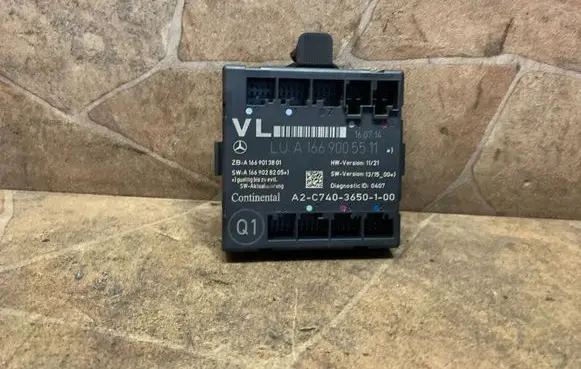 Mercedes-Benz A W176 Door control unit/module A1669005511