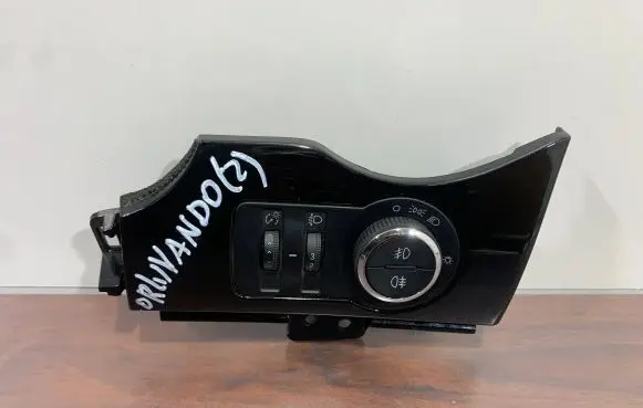 Chevrolet Orlando Light switch 13301758 251545