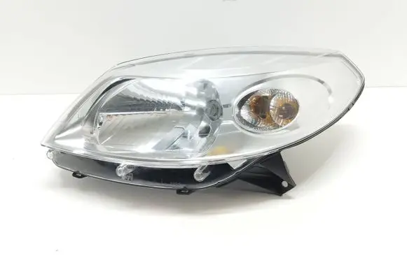 Dacia Sandero Headlight/headlamp 8200733878 00194492