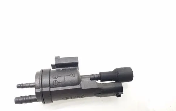 Mercedes-Benz CLA C117 X117 W117 Valve vacuum 0025407097