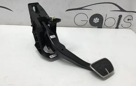 BMW 4 G22 G23 G24 G26 Brake pedal 6874281