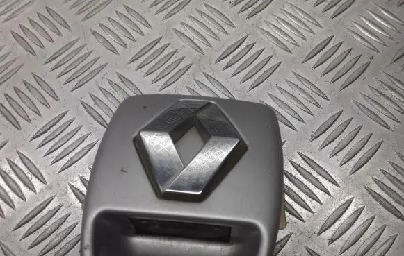Renault Laguna II Tailgate opening switch 