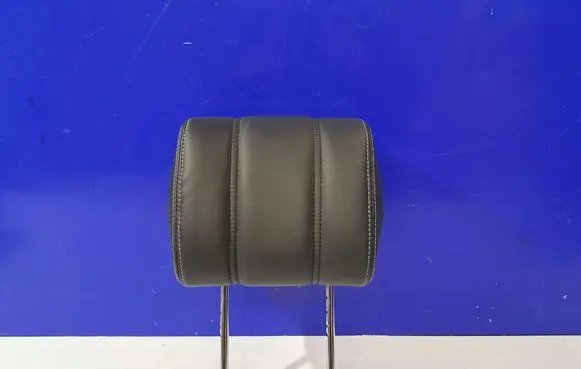 Land Rover Range Rover L405 Front seat headrest 