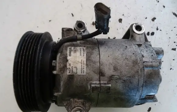 Renault Scenic II - Grand scenic II Air conditioning (A/C) compressor (pump) 72440475