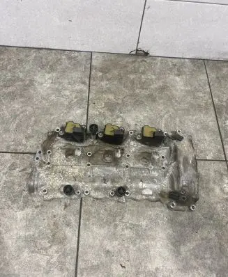 Mercedes-Benz C W205 Rocker cam cover 