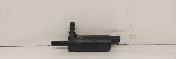 BMW 5 E39 Headlight washer pump 8377613