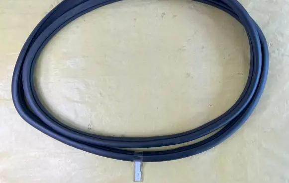 Mercedes-Benz B W245 Front door rubber seal A1696920076