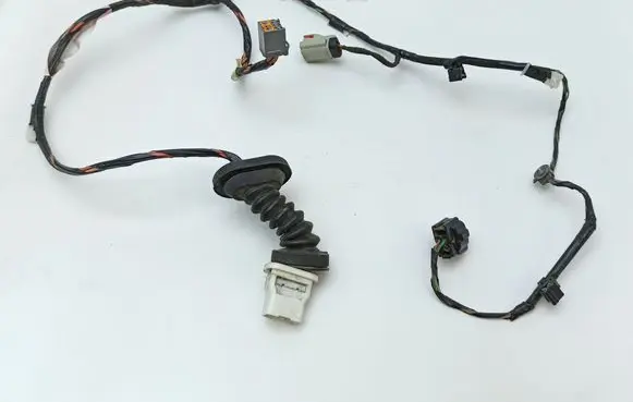 Chrysler 300 - 300C Rear door wiring loom 04607112AE