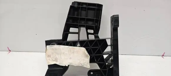 Mercedes-Benz GLC C254 Radiator mount bracket A2546208300