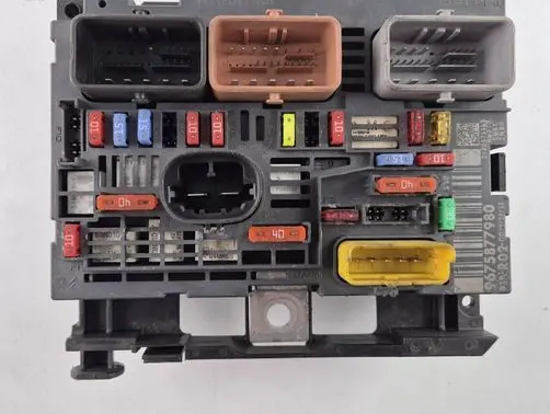 Citroen Berlingo Fuse box set 9675877980 BSMR02
