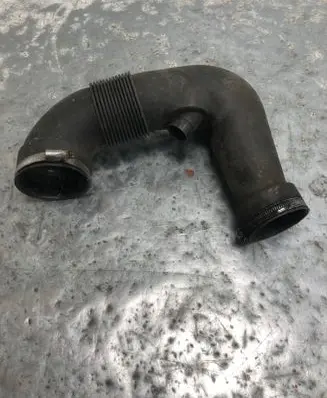 Mercedes-Benz E W210 Air intake hose/pipe A6110940208BILI A6110940208