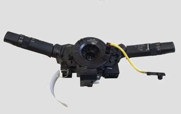 Subaru Outback Wiper turn signal indicator stalk/switch 27582AJ000G 83111AJ150