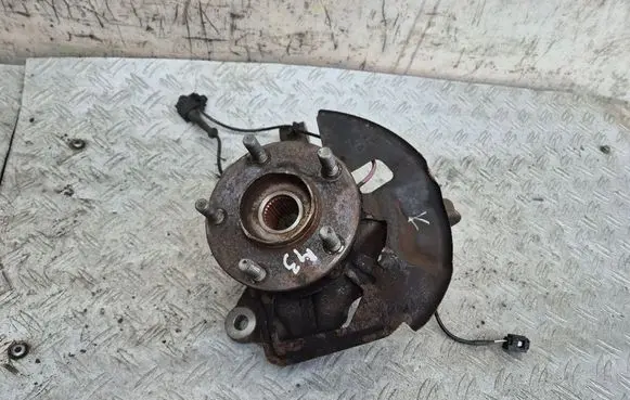 Mazda 3 III Front wheel hub 70XK1900