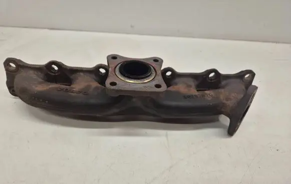 Volvo V60 Exhaust manifold 30757870