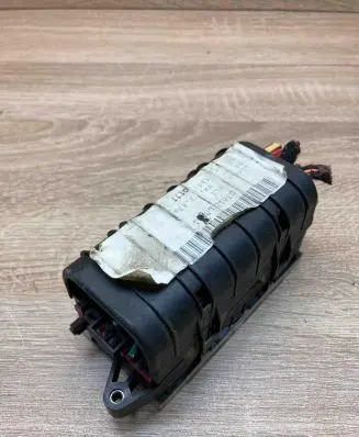 Volkswagen Polo III 6N 6N2 6NF Fuse module 6X0973374