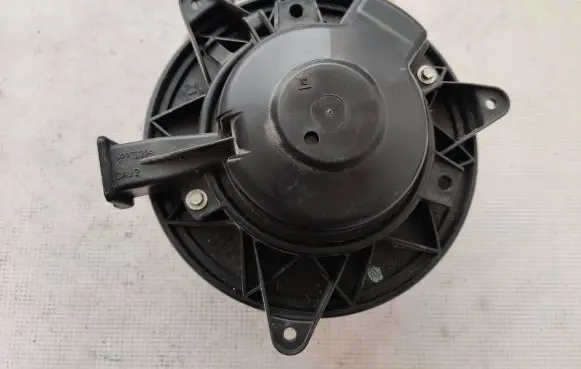 Chevrolet Volt I Heater fan/blower 1645462801 16454628