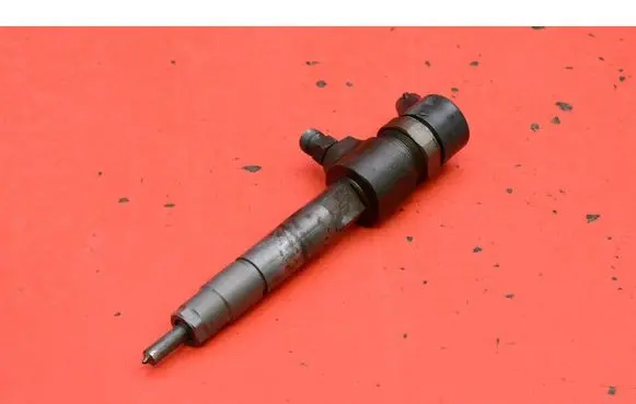 Opel Vectra C Fuel injector 0445110165