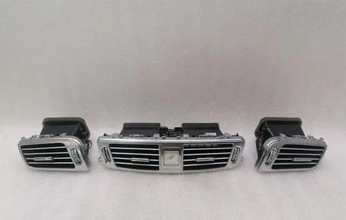 Mercedes-Benz CLA C117 X117 W117 Dash center air vent grill A2188300754