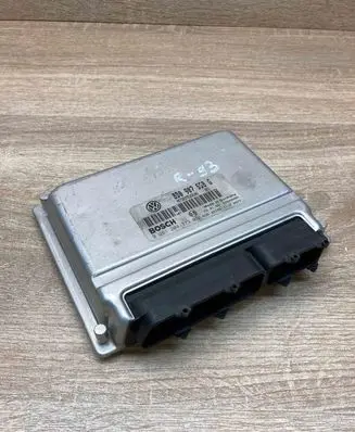 Audi A4 S4 B5 8D Engine control unit/module ECU 8D0907558G 0261204773