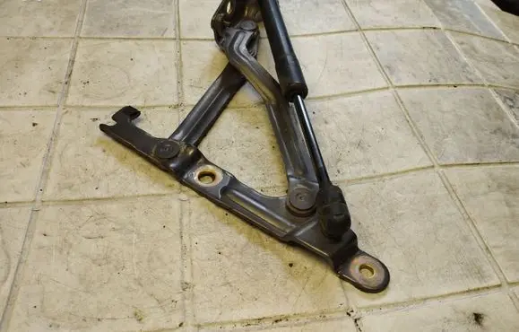 Mazda 6 Tailgate/trunk strut/damper GJ6A56930G