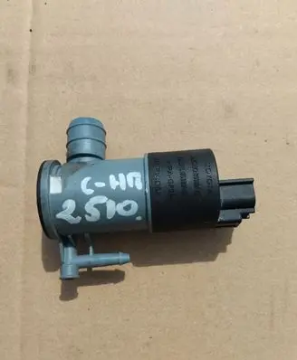 Toyota C-HR I Windscreen/windshield washer pump