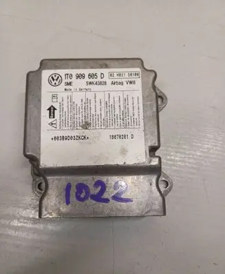Volkswagen Touran I Airbag control unit/module 1T0909605D 5WK43828 003B9D03ZKCK