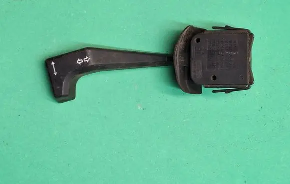 Opel Corsa B Indicator stalk 90228194 90213325 90213330445