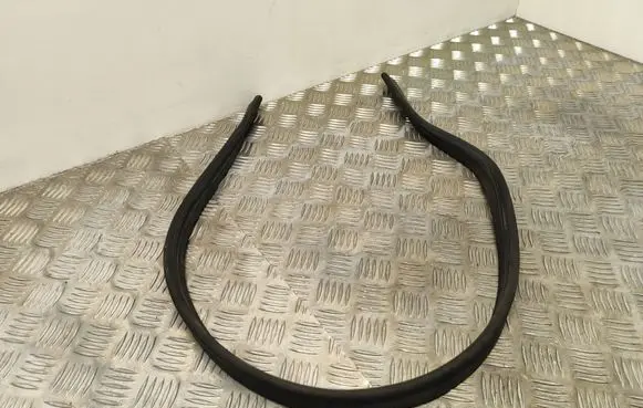Volkswagen Golf VII Engine compartment rubber 5G0823723B