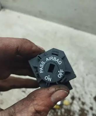 Smart ForFour I Passenger airbag on/off switch 8610A068