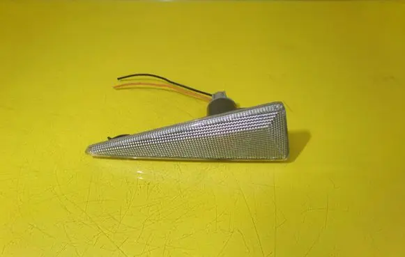 Renault Scenic II - Grand scenic II Front fender indicator light 0215100
