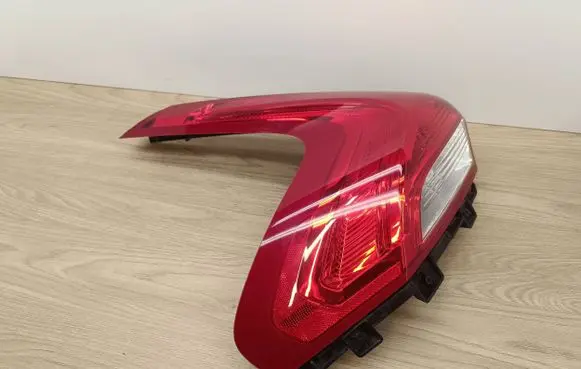 Volvo V40 Rear/tail lights 31395844 21220104 V0LVVY555S