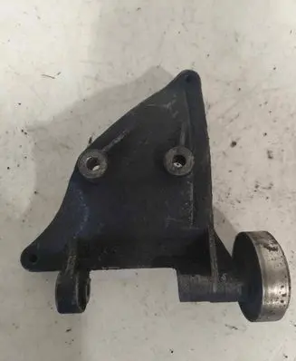 Audi A6 S6 C5 4B A/C compressor mount bracket 059260885