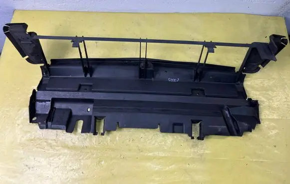 Mercedes-Benz C W204 Bottom radiator support slam panel A2045050430