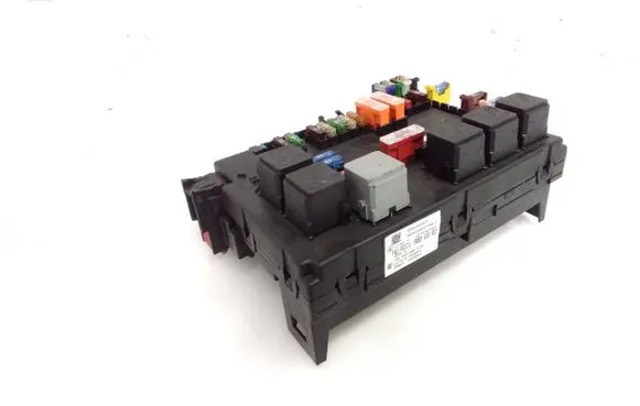 Mercedes-Benz S W221 Fuse module A2219006902 A2219067000